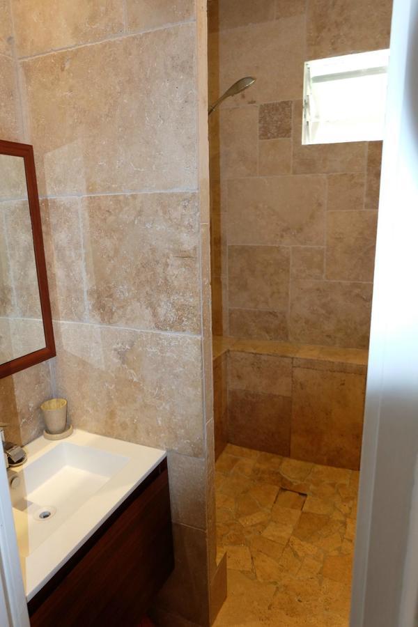 Matilona Bed & Breakfast Sainte-Rose Luaran gambar